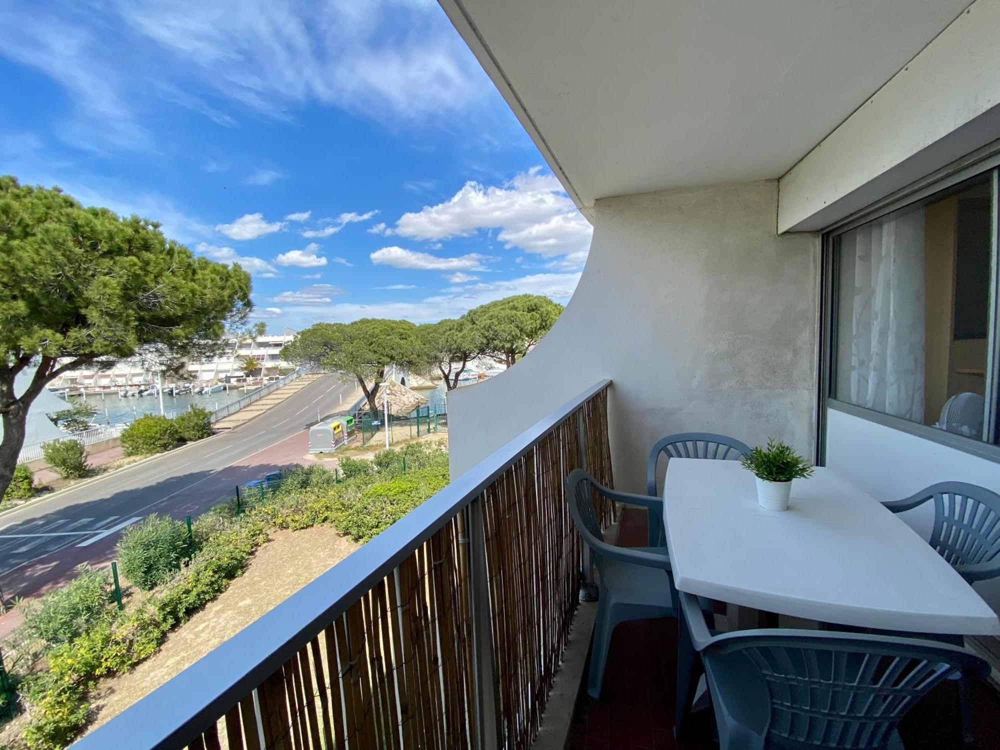 Апартаменты Les Caravelles Port Camargue Ле-Гро-дю-Руа Экстерьер фото